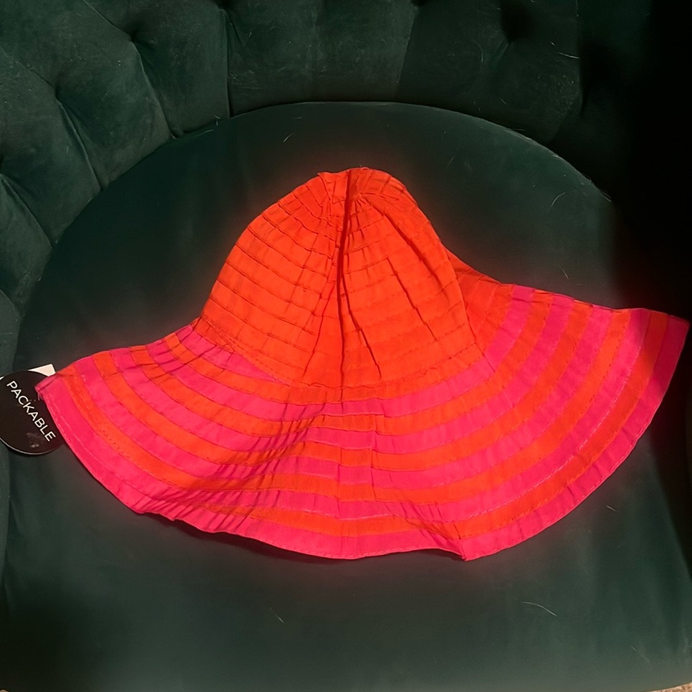 NYC Underground foldable beach hat